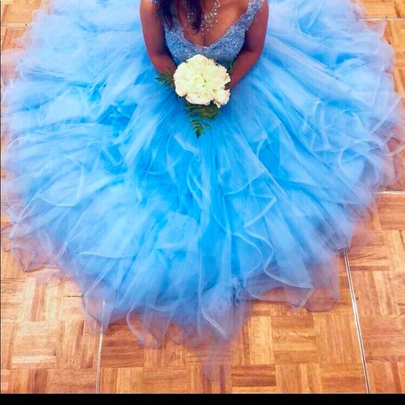 Quinceañera dress, size:8, pastel blue, used once. - Picture 1 of 4